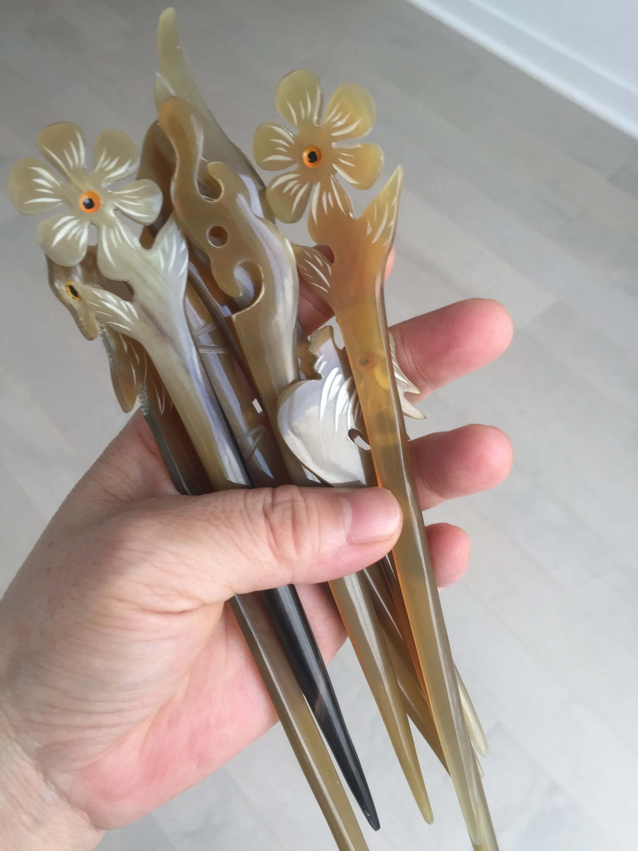 100% Natural Buffalo Horn carved flowers/bamboo/Auspicious Clouds/love bird stick hairpin CB81 (Add-on item! not for sale individually)