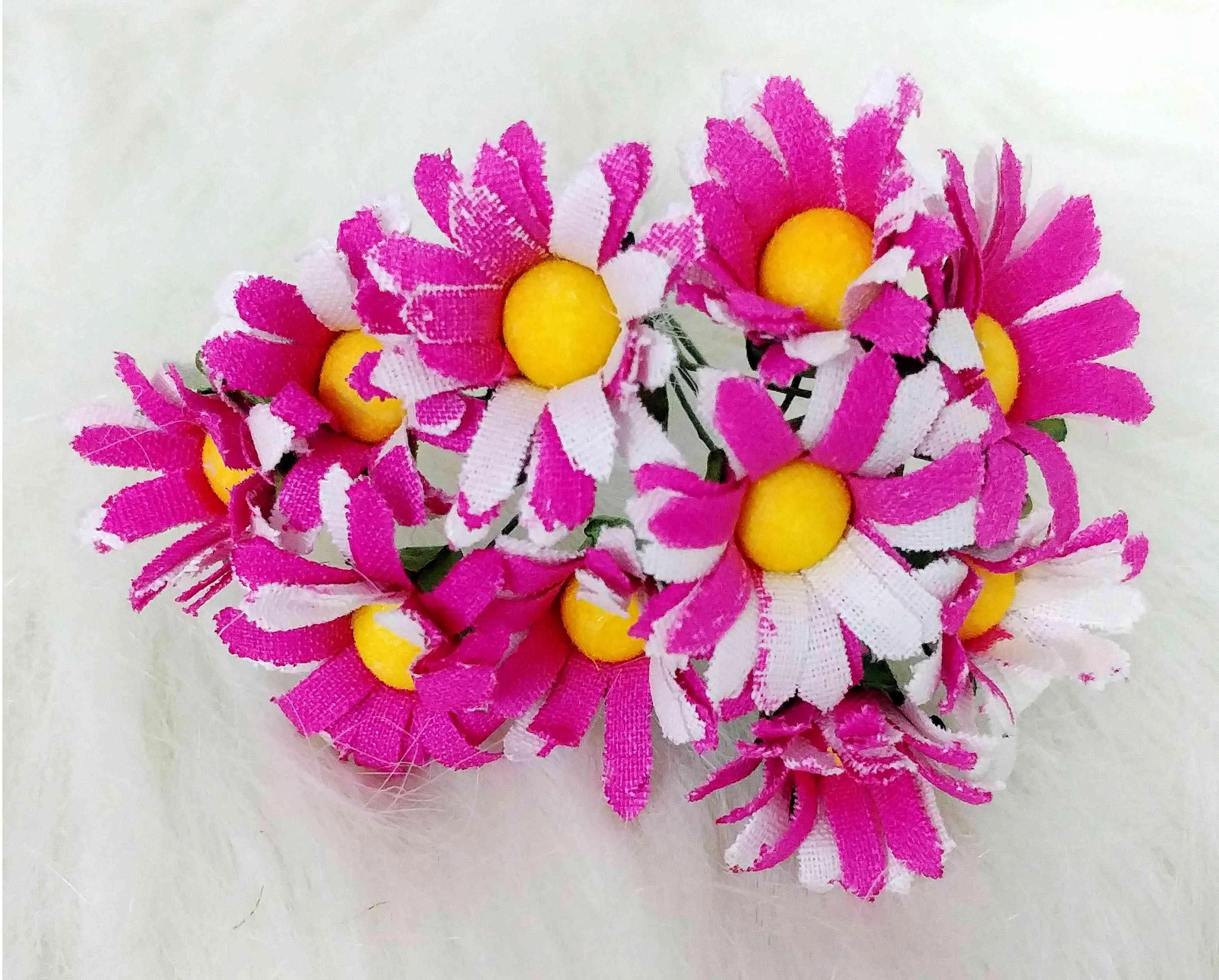 Artificial Fabric Daisy Flowers for Party Decor Scrapbooking or Craft - Design 5