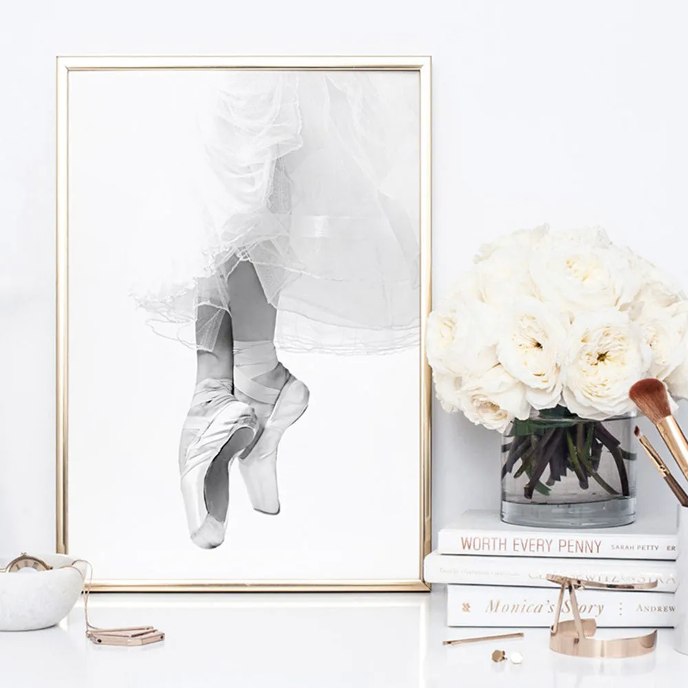 Ballerina Tiptoes I - Art Print