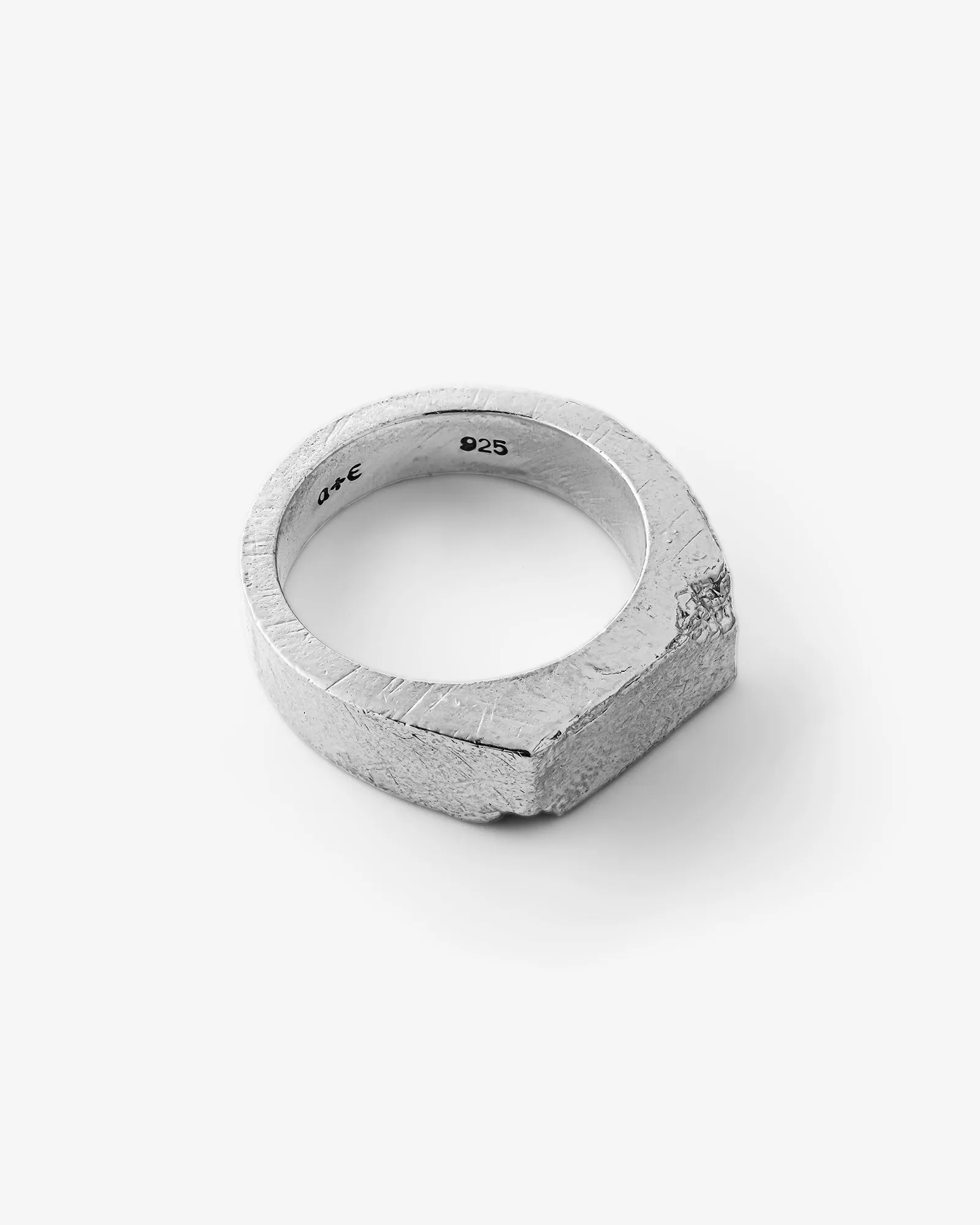 Brute Signet Ring