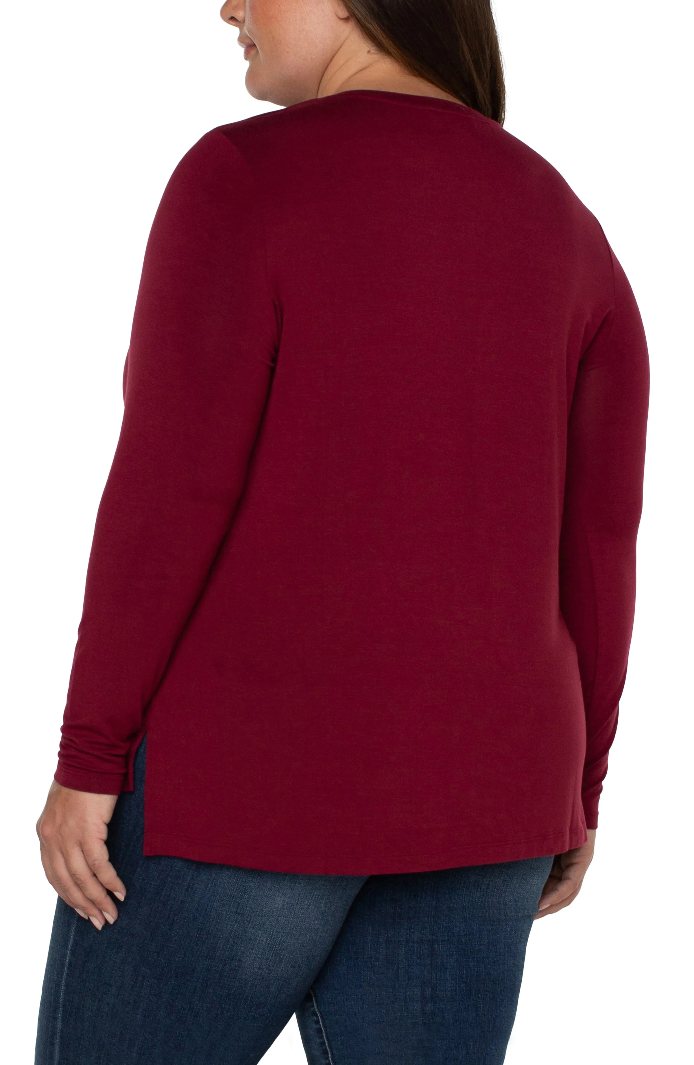 LONG SLEEVE SCOOP NECK TEE